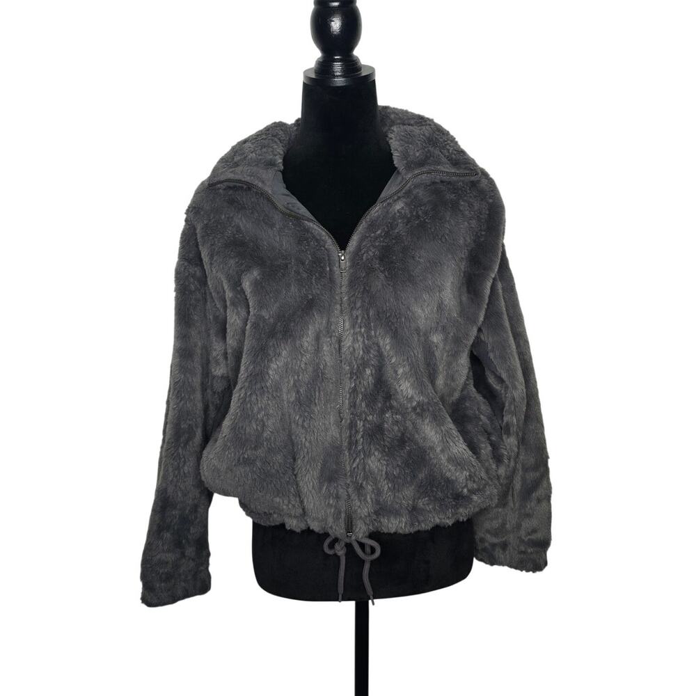 Paper Crane Women’s Medium Gray Faux Fur Jacket Plush Full Zip Cozy Coat